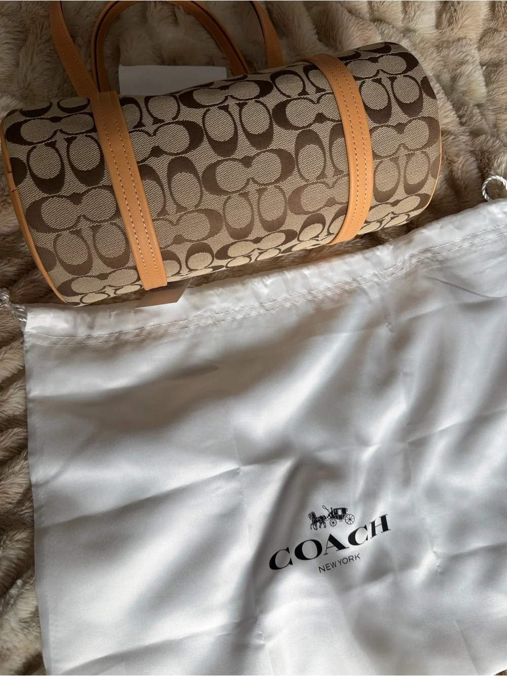 Coach Kisslock Barrel Bag 28 In Signature Jacquard
